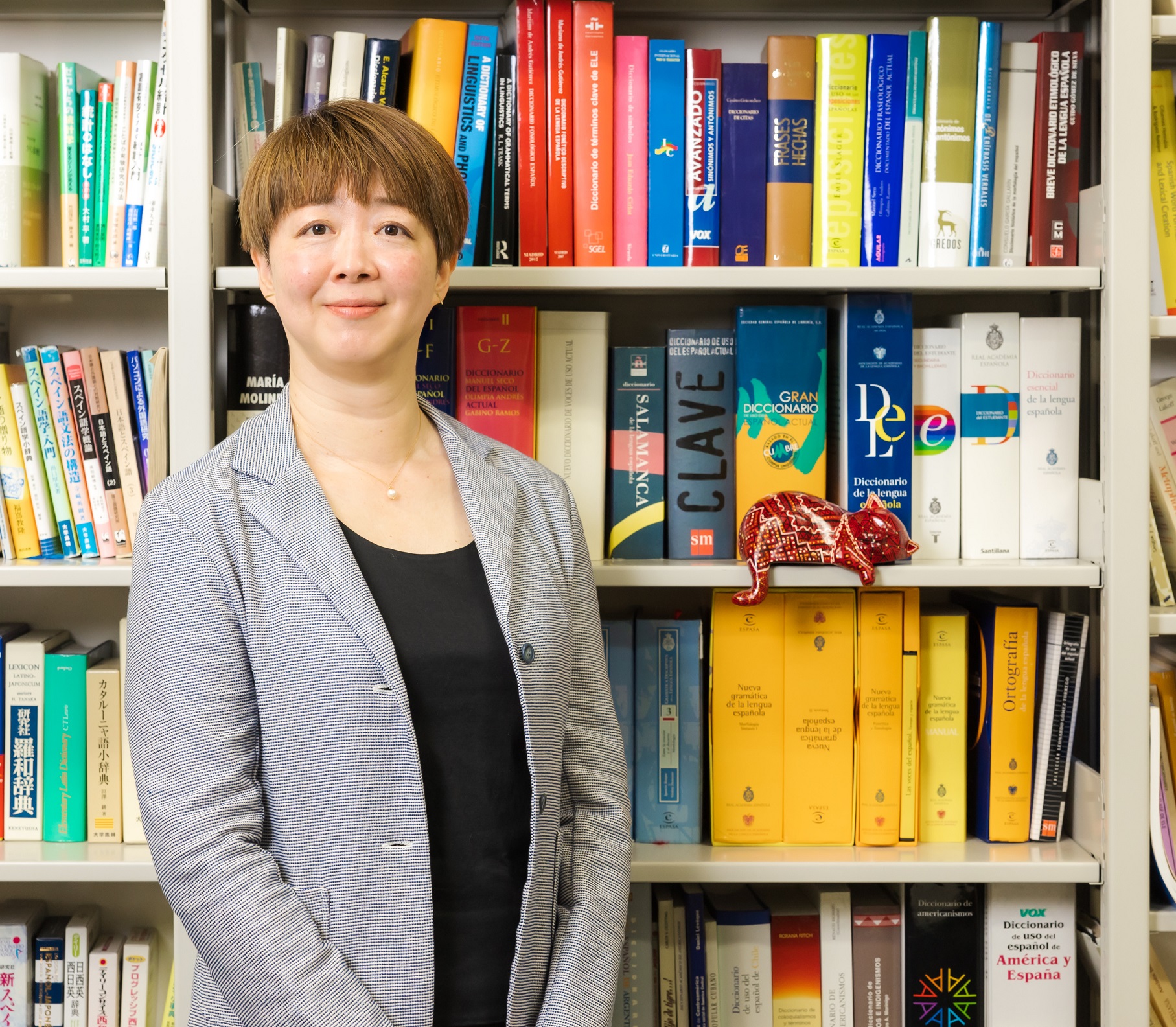 イスパニア（スペイン）語の世界に触れ、言語学の対象として向き合い