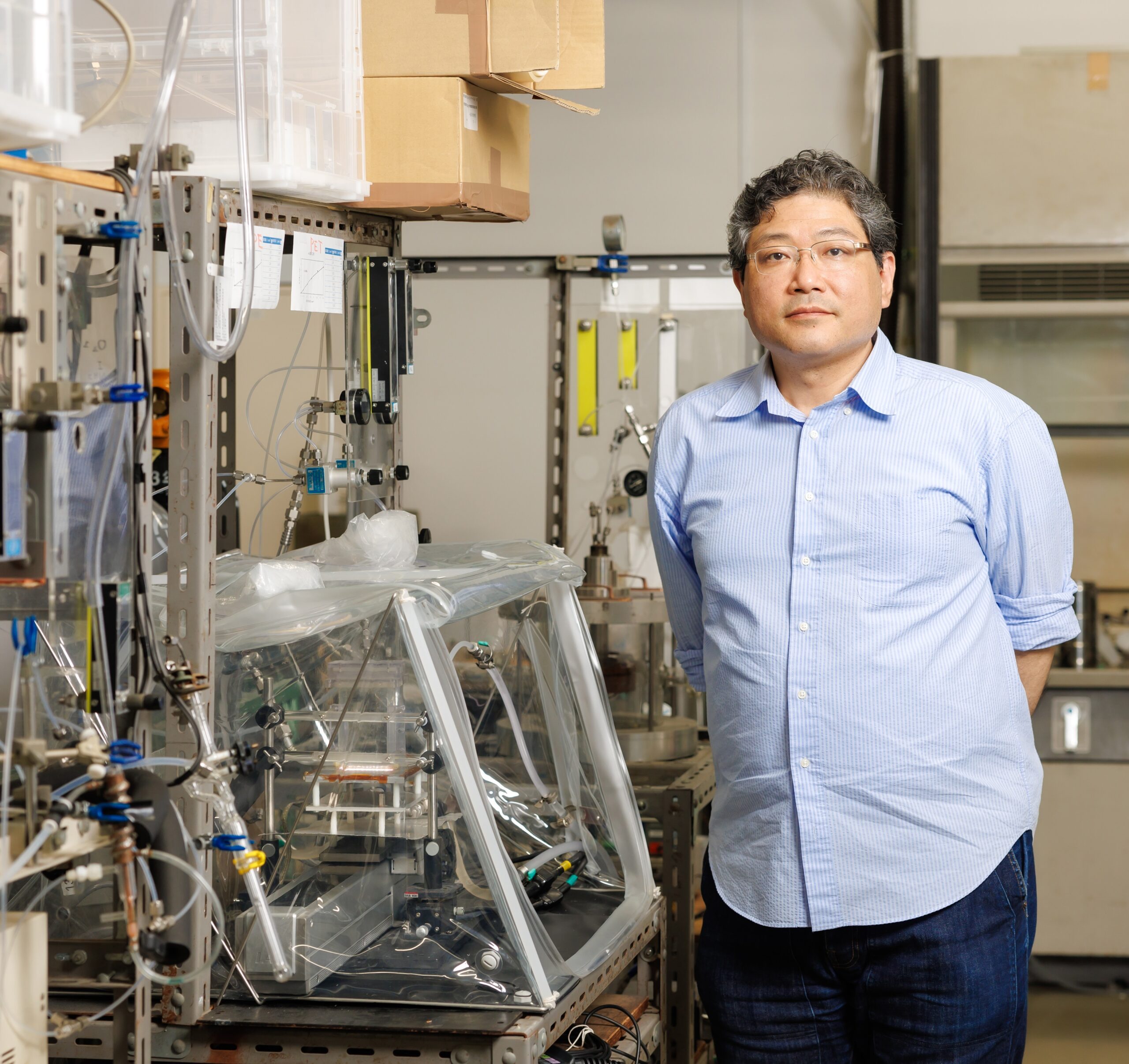 物質の第4の状態「プラズマ」の持つ無限の可能性を接着技術に生かし