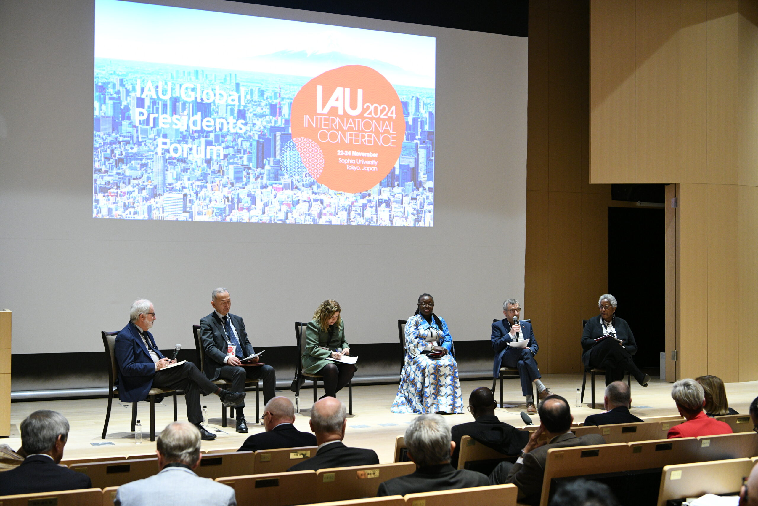 ガウディとその時代 上智大学 イスパニア研究センター ガウディとその
