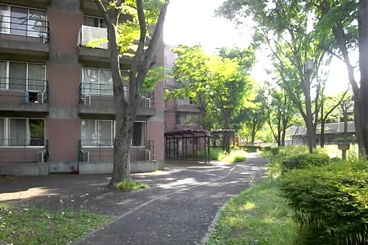 Sophia Soshigaya International House (2012)